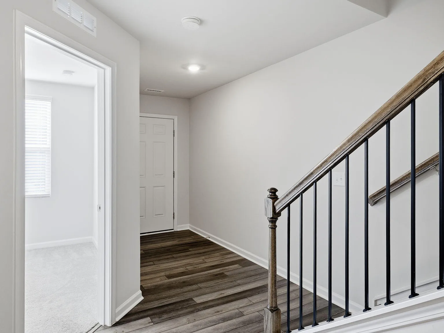 3 bed, 3.5 bath, 1733 sqft, $2,315 — Photo 4