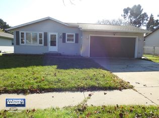 819 Dueno Ct, Manitowoc, WI 54220