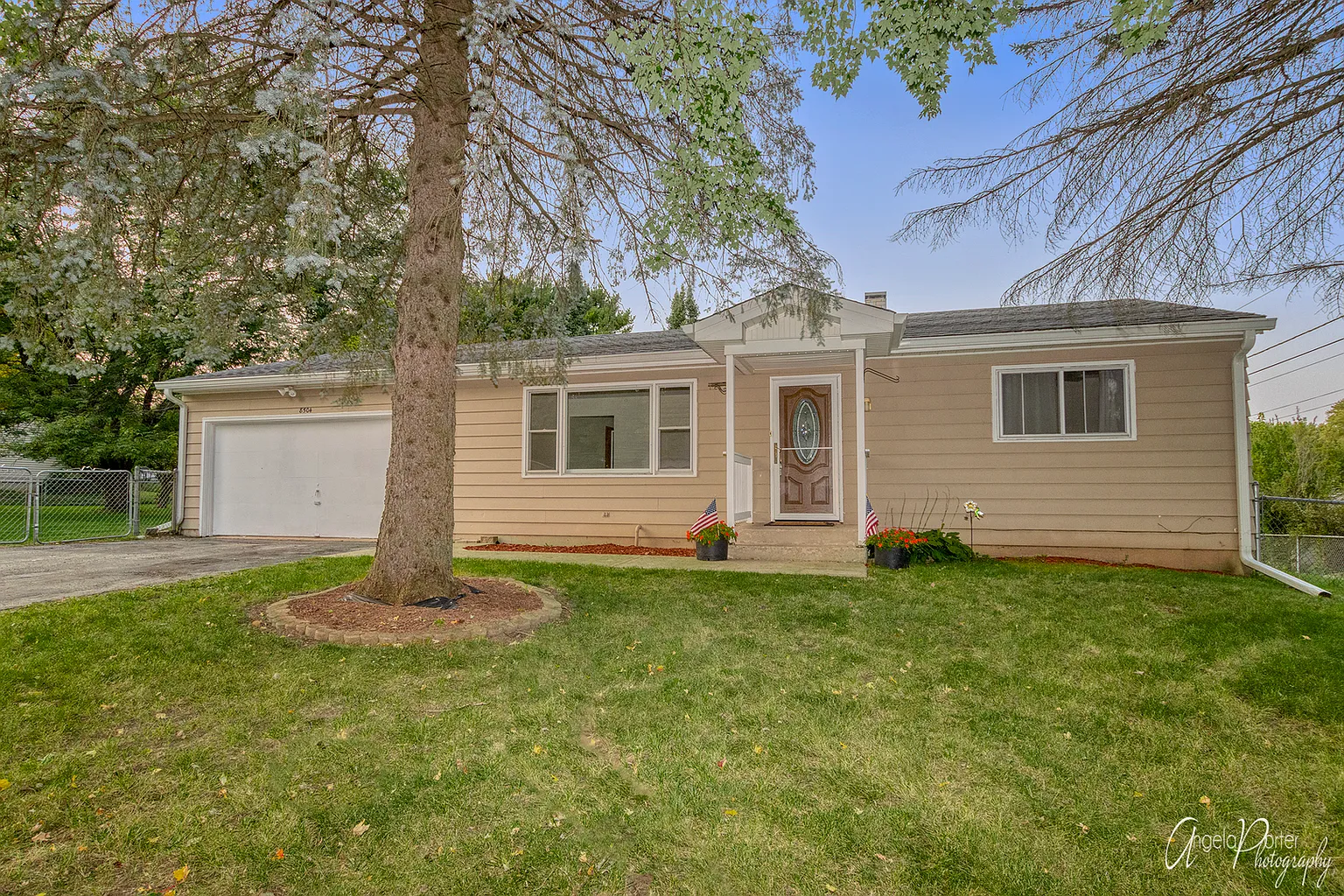 8504 Burton Rd photo 1
