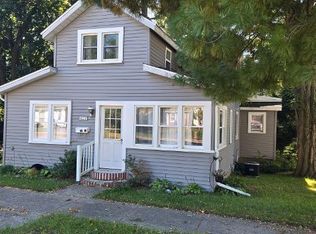 629 W Maple St, Wayland, MI 49348