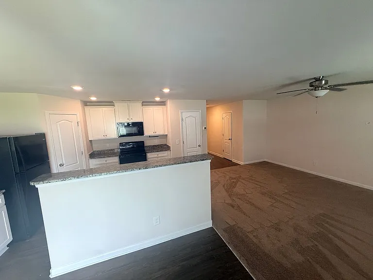 2042 Talbert Ct #1 — Photo 8