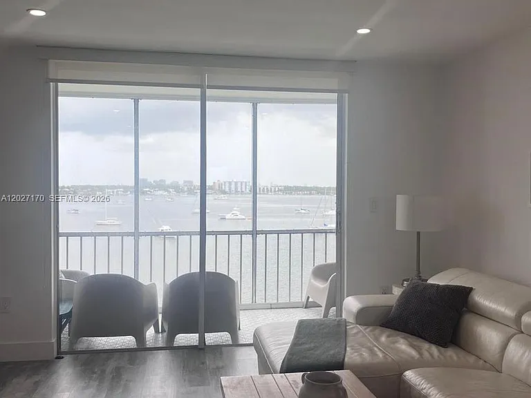 2910 Point East Dr #M609 — Photo 21