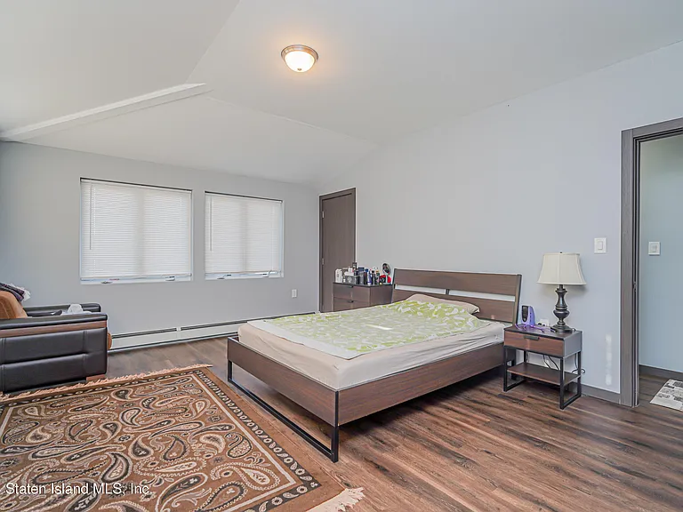 2981 Hylan Blvd — Photo 14