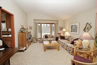 4th image of 9317 Oakview Dr