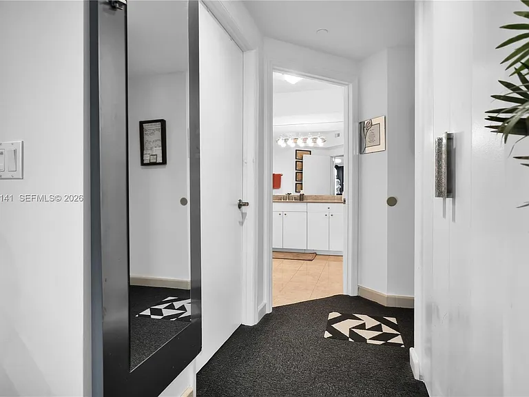 4775 Collins Ave #1806 — Photo 32