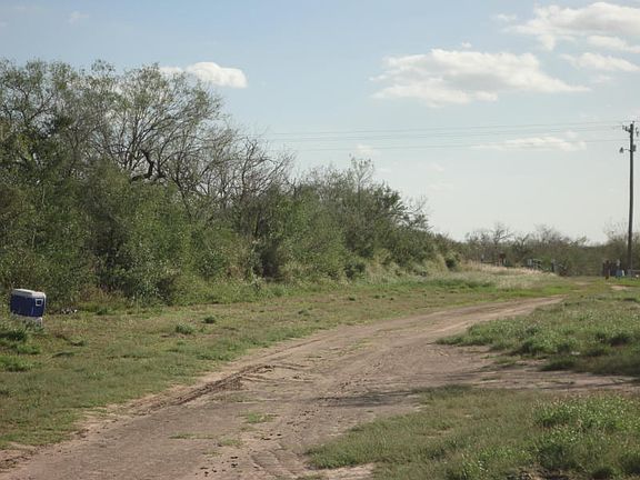 5th image of 1833 County Road 440