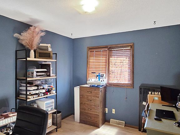 4th image of 2069 N 17th St