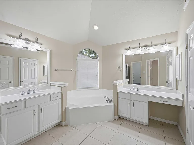 1511 Baldridge Ln — Photo 24