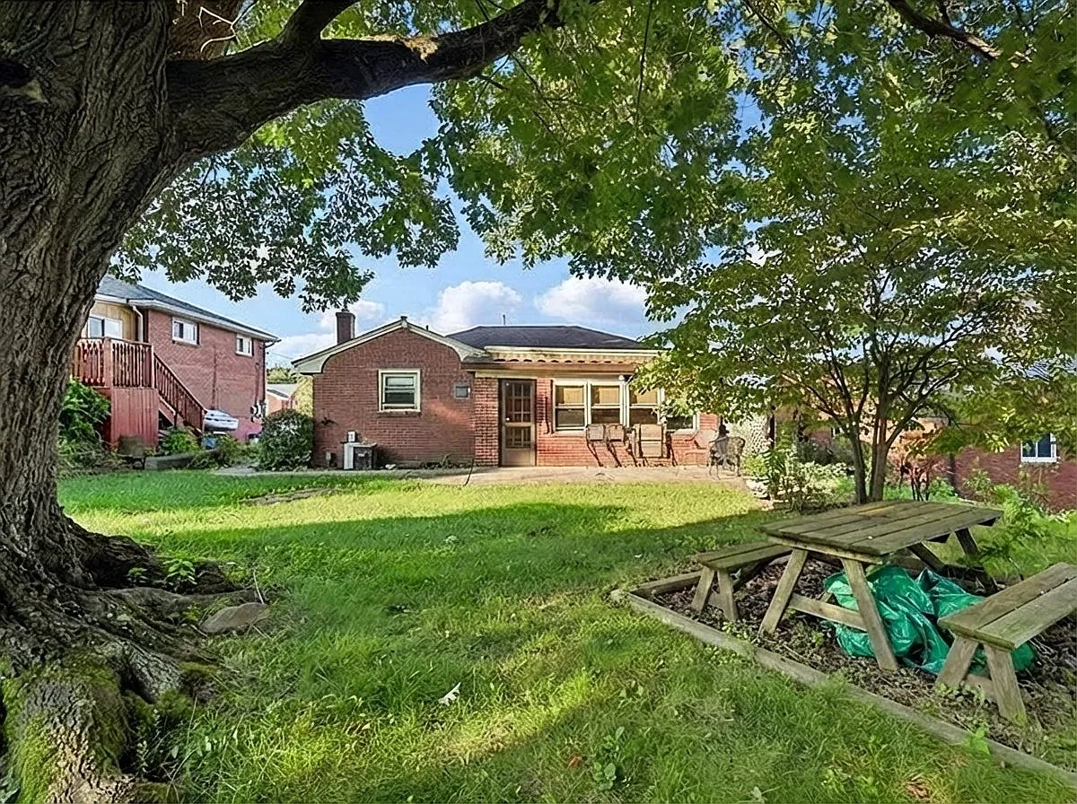 Charming 3BR, 2BA Single Family Home for Rent in Pittsburgh, PA - $1500/mo — Photo 1