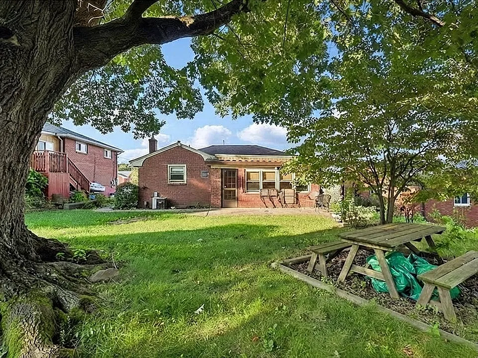 478 Balconade Dr