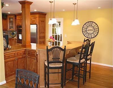 3rd image of 671 Mint Hill Ln