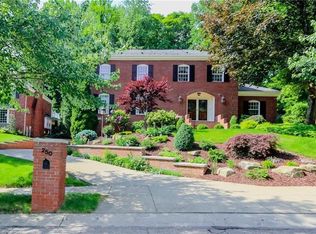 250 Lynn Haven Dr, Pittsburgh, PA 15228