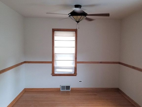 Dining Room Open to Kitchen