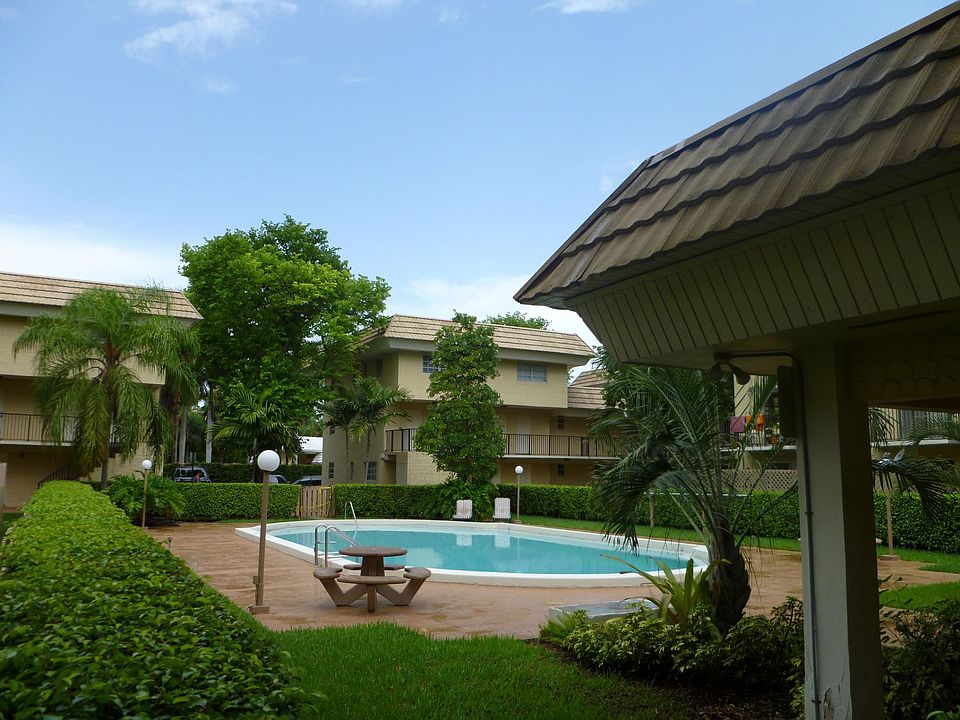 1st image of 8600 SW 109th Ave #4-103
