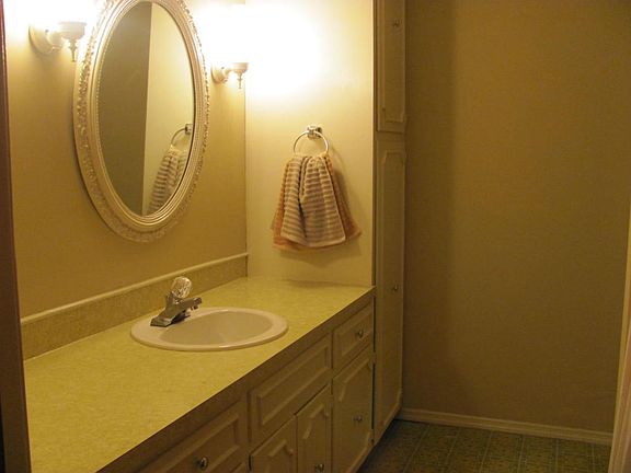 5th image of 981 E Aspen Ln