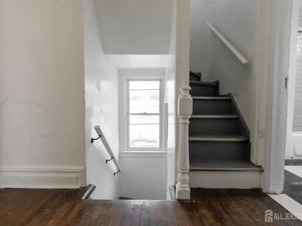 410 Chadwick Ave, Newark, NJ