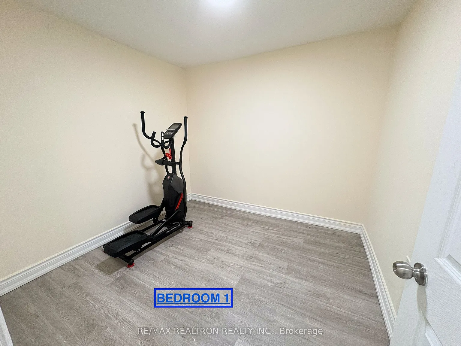 2 bed, $1,600 — Photo 3