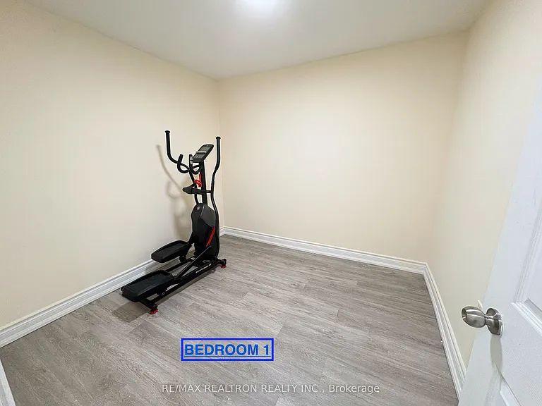 39 Epps Cres #BASEMENT — Photo 3