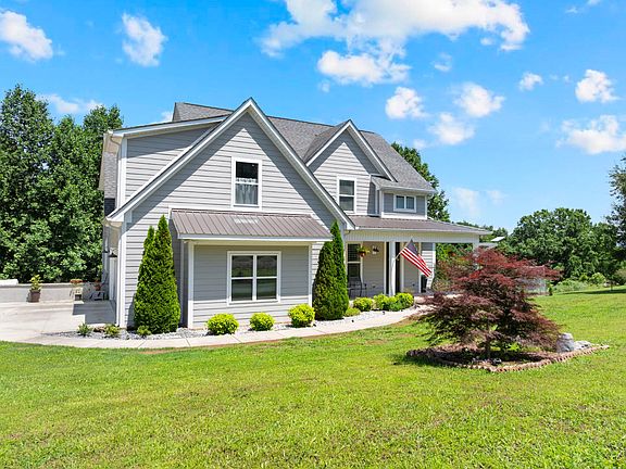 4th image of 621 Lake Haven Dr