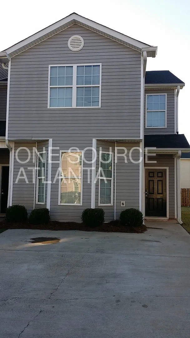 2252 Nicole Dr photo 1