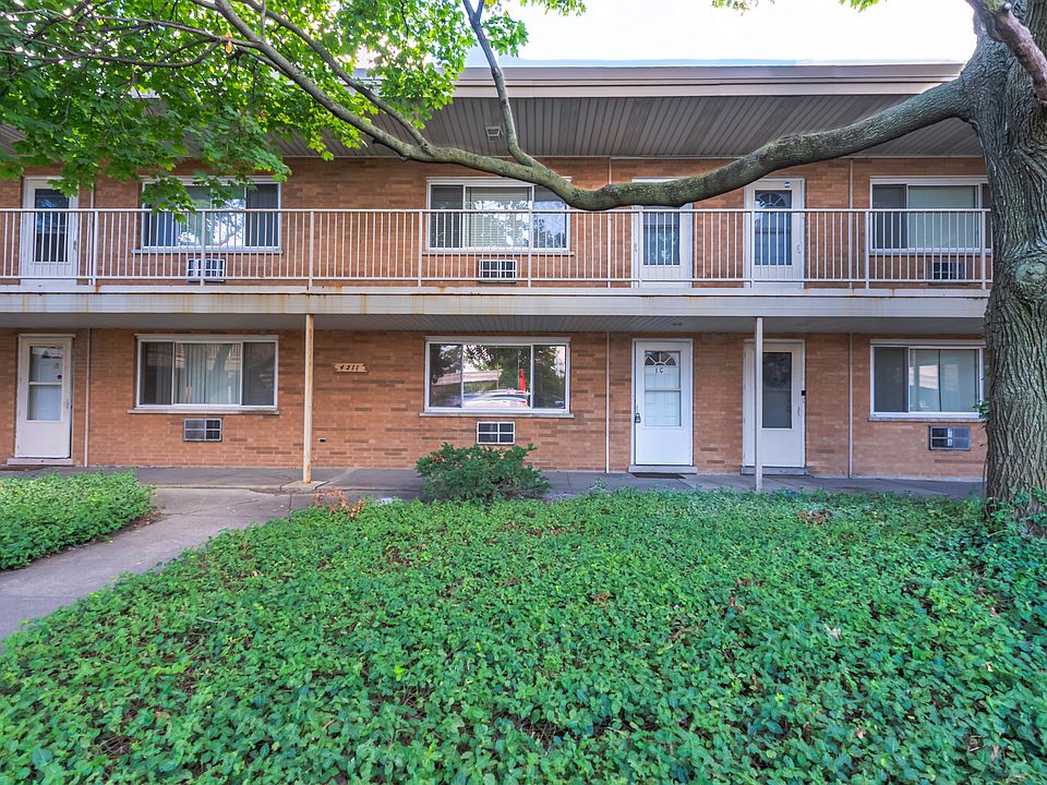 1st image of 4211 W 95th St APT 1C