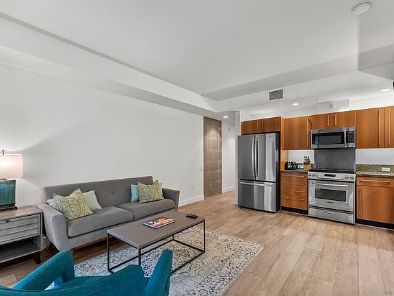 3rd image of 350 11th Ave Unit 318