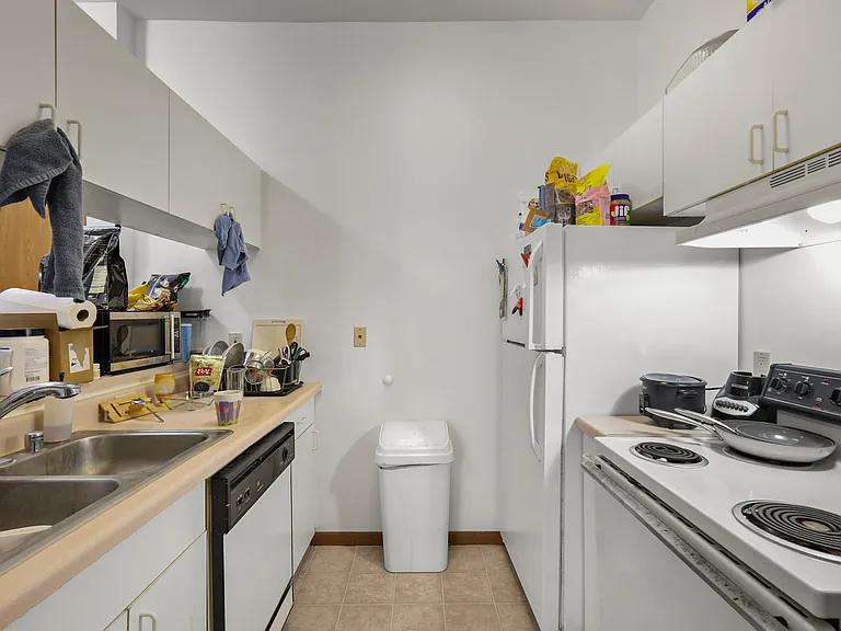 2605 University Ave #3 — Photo 7