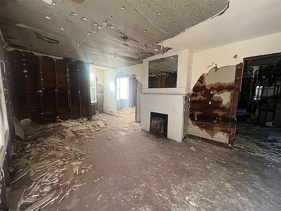 2nd image of 610 W Martin Luther King St
