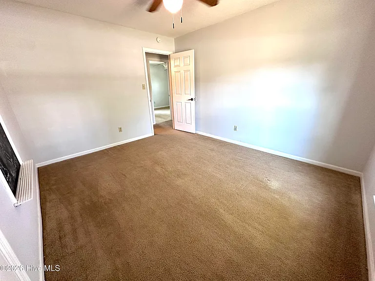 4558 Colonial Rd — Photo 22