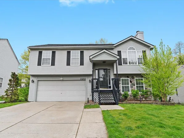 2694 Driftwood Dr, Waterford, MI 48329