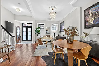 944 Bloomfield Street