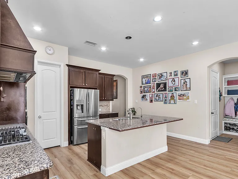 5205 Canary Pl — Photo 11