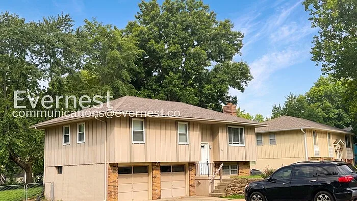 1821 S Speas Dr — Photo 18