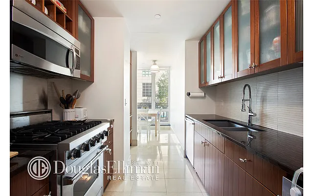 Rented by Douglas Elliman | media 25
