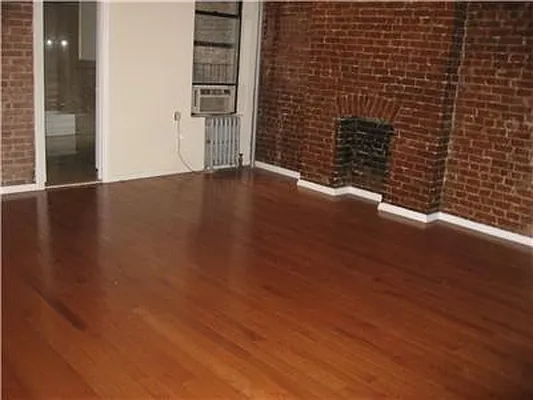 Rented by R New York | media 35