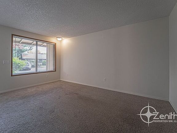 2nd image of 3020 NE 78th Ave