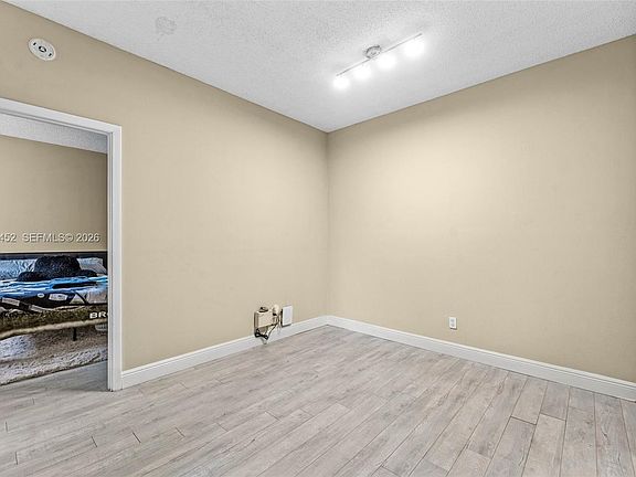 5th image of 680 Cypress Club Way #G10