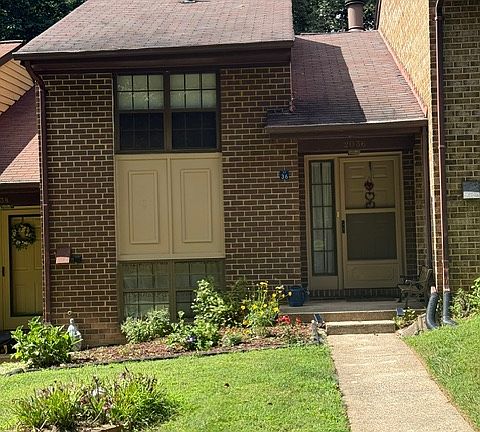 FRONT OF THE HOUSE
