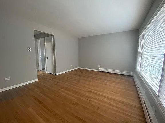 3rd image of 2937 N Damen Ave #1