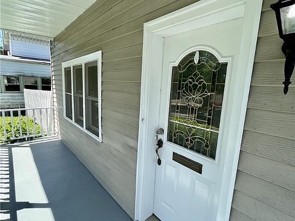 4th image of 1794 W 48th St