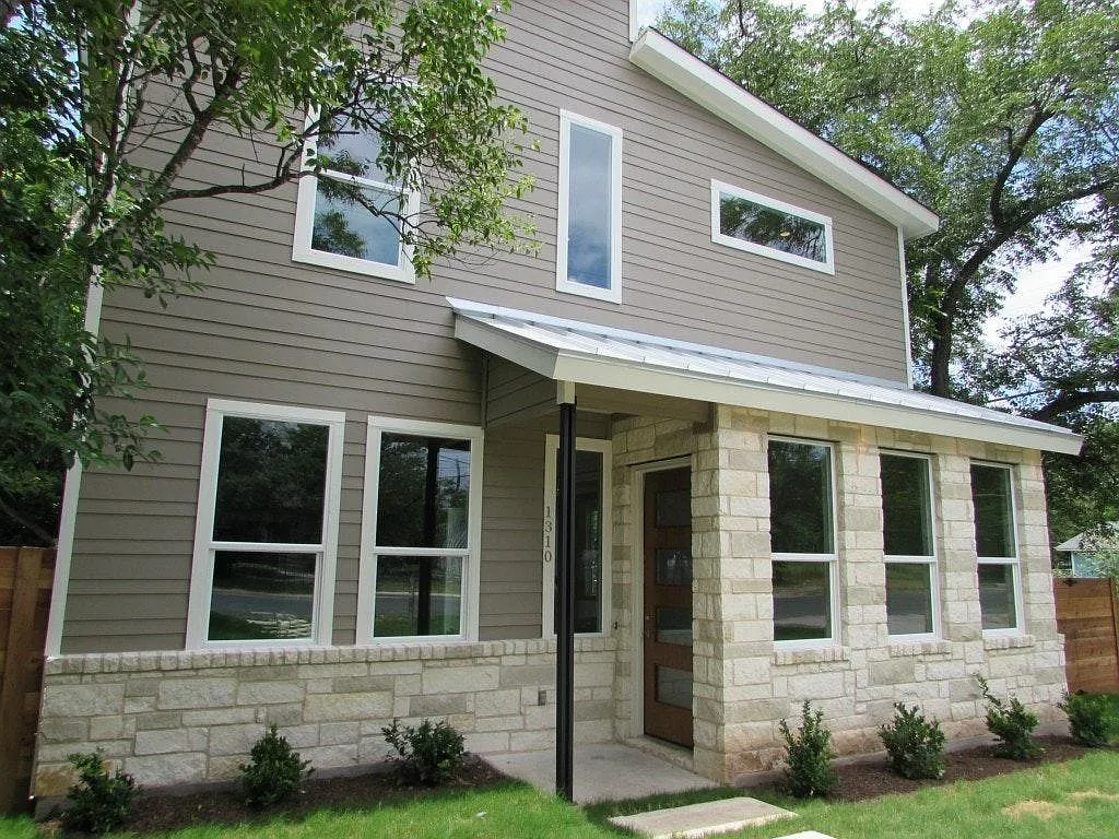 front - 1310 Singleton Ave