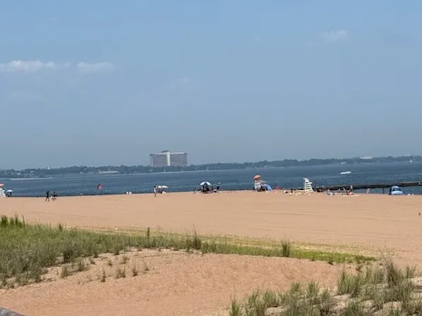 22 Ragazzi Lane image 9 of 15