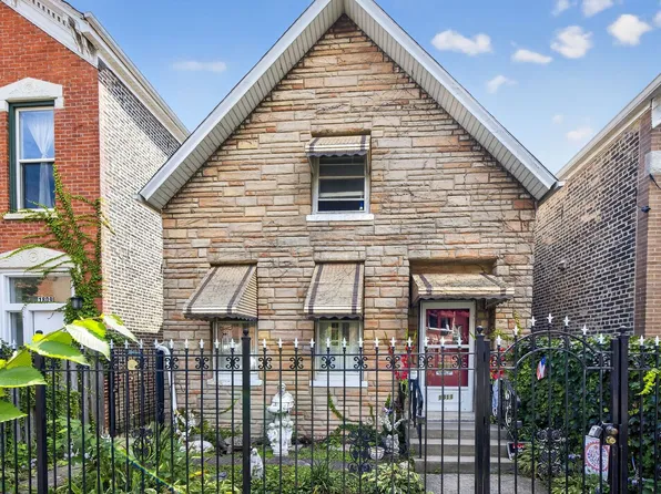 1811 W Superior St, Chicago, IL 60622