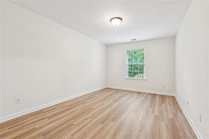 1640 Northgate Mill Dr — Photo 20