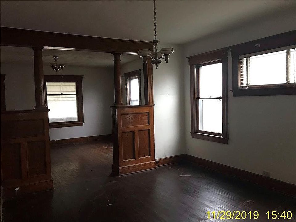 Left Side Unit, Dining Rm.
