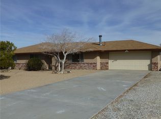 129 S Fortuna Ave, Yucca Valley, CA 92284