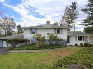 32 Seven Oaks Ln, Brewster, NY 10509