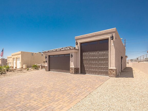 3rd image of 2717 Palo Verde Blvd N