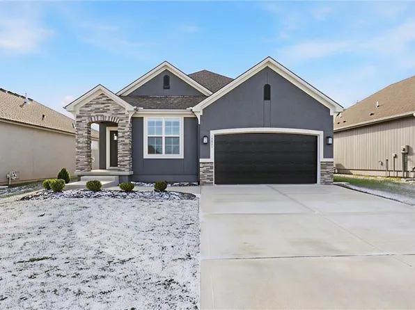 15449 W 173rd St, Olathe, KS 66062