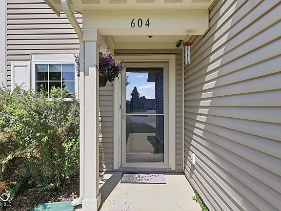 4th image of 604 Reed Ct